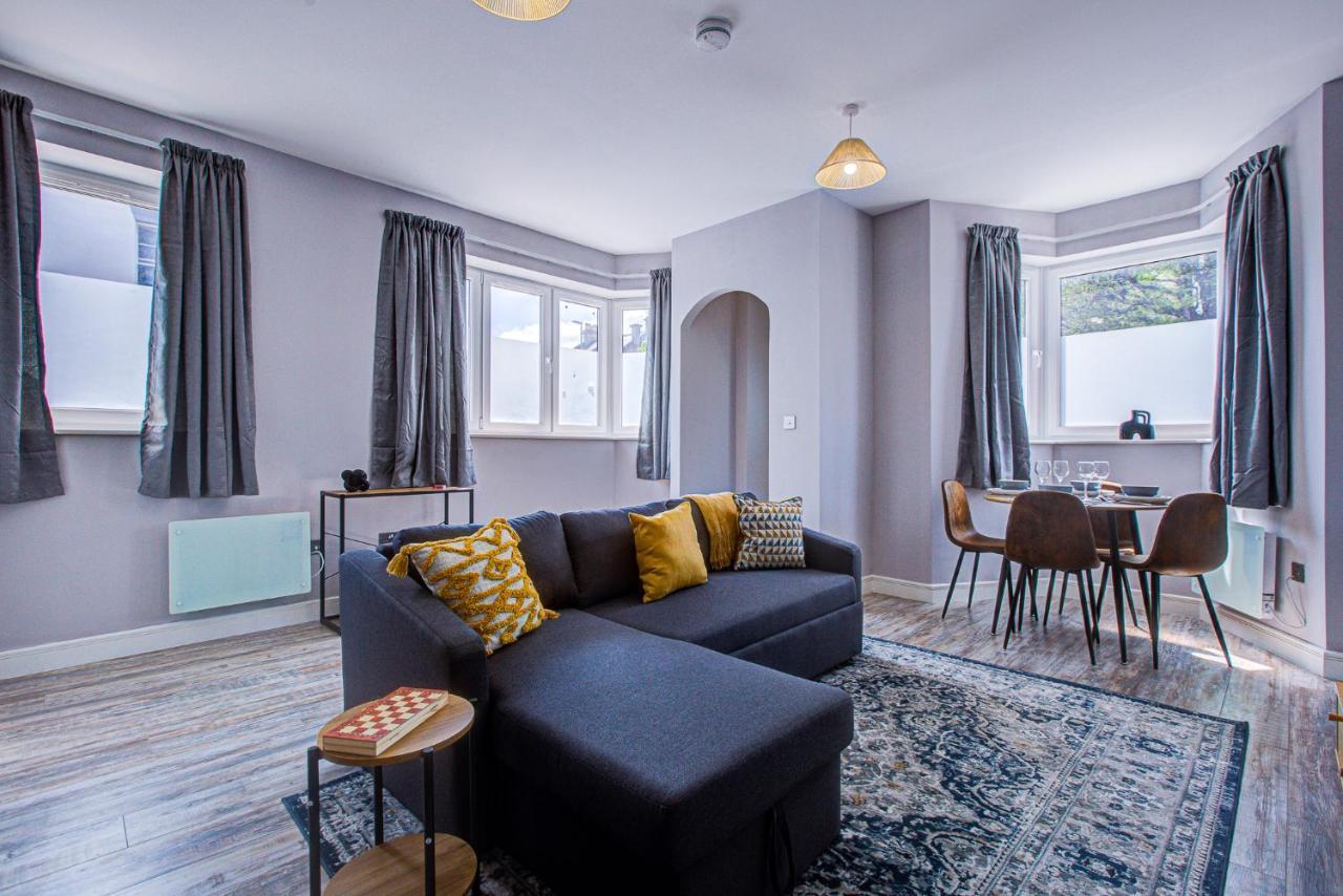 Spacious And Modern 1 Bed 1 Bath Apartment In The Heart Of WTA-toernooi van Eastbourne Buitenkant foto